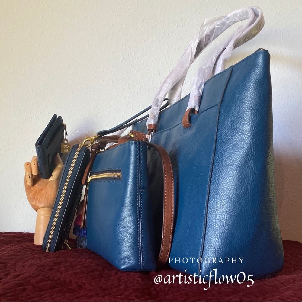 NEW! Fossil Leather 4 Piece Matching Twilight Set! - Picture 8 of 14